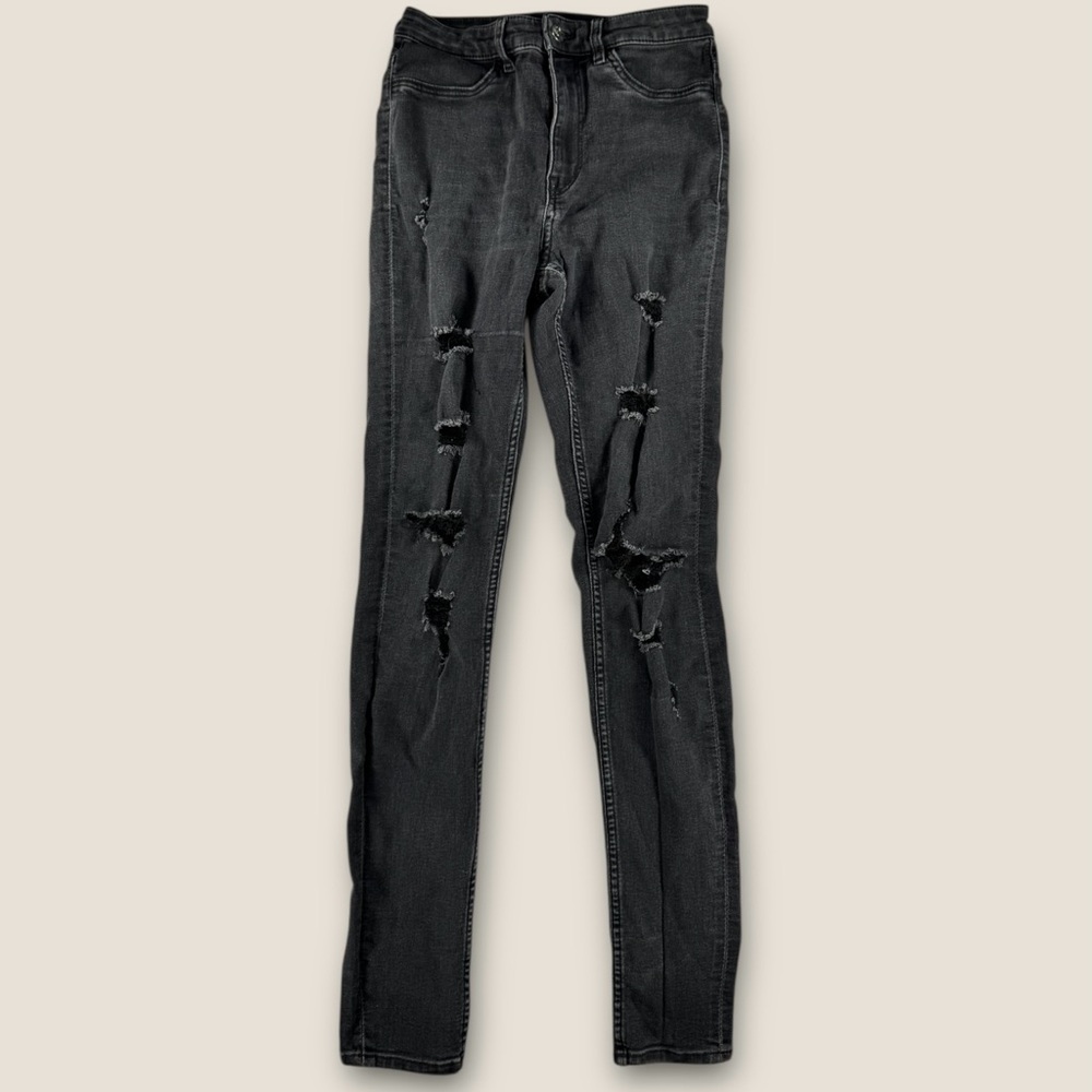 Divided Charcoal Distressed Skinny Jeans Size 4‎